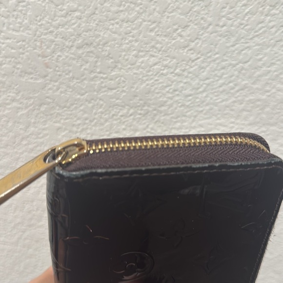 Louis Vuitton Monogram Vernis Wallet - Dark Purple/ Burgundy - Picture 4 of 8